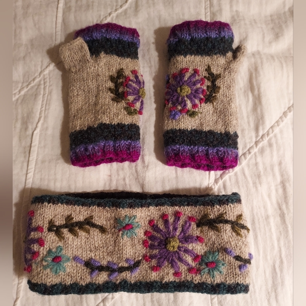 Lost Horizons Wool Floral Knit Headband and Fingerless Gloves Set, Taupe/flowers